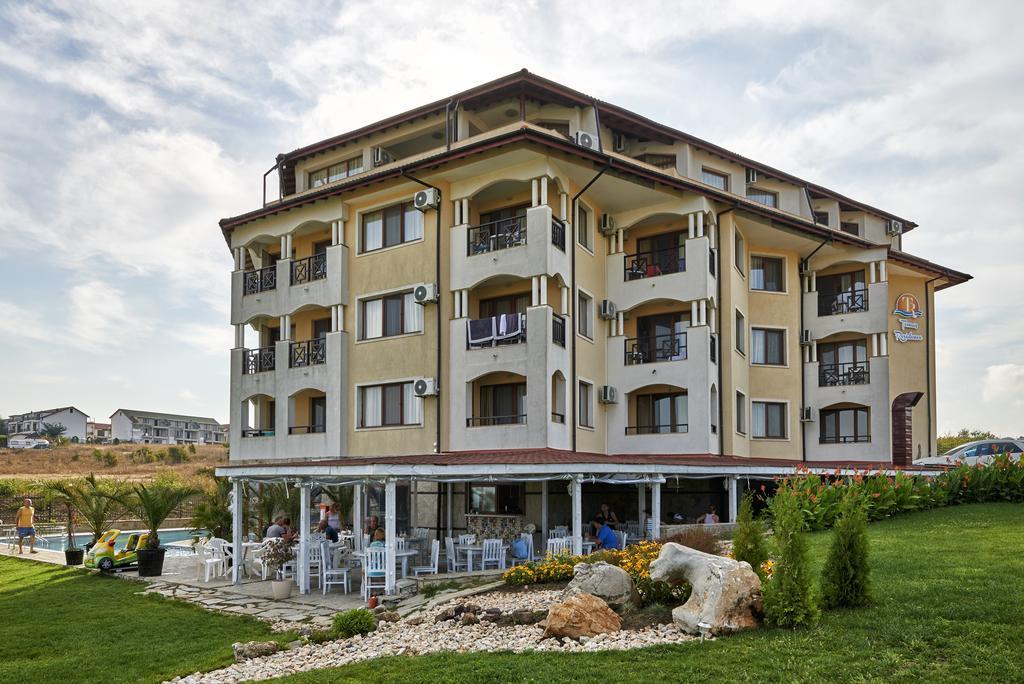 Toma'S Residence - Front Beach Carewo Zewnętrze zdjęcie